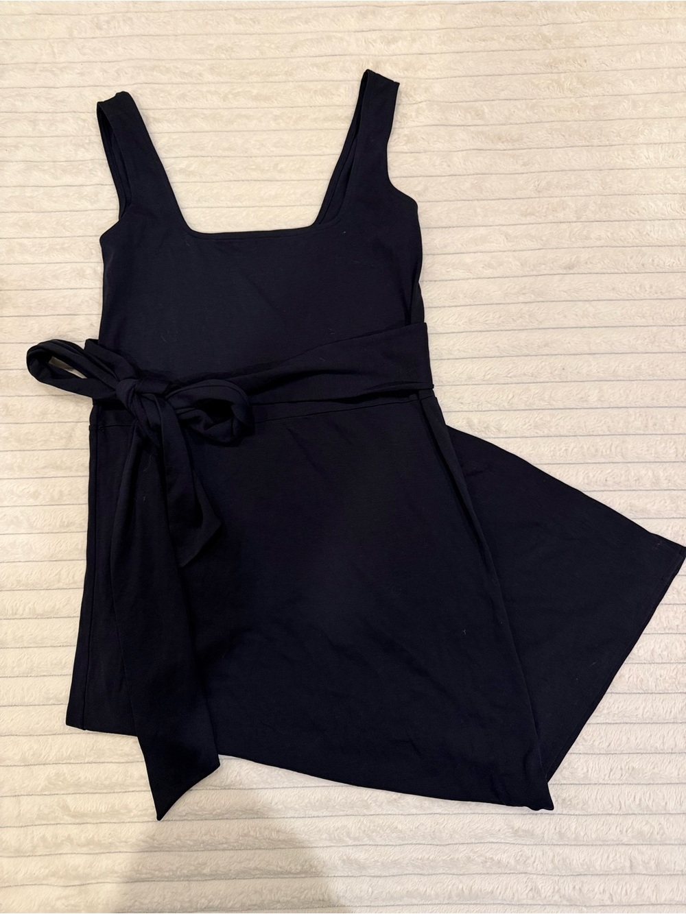 Vince Black Square-Neck Tie-Waist Mini Dress 🎀🎀🎀